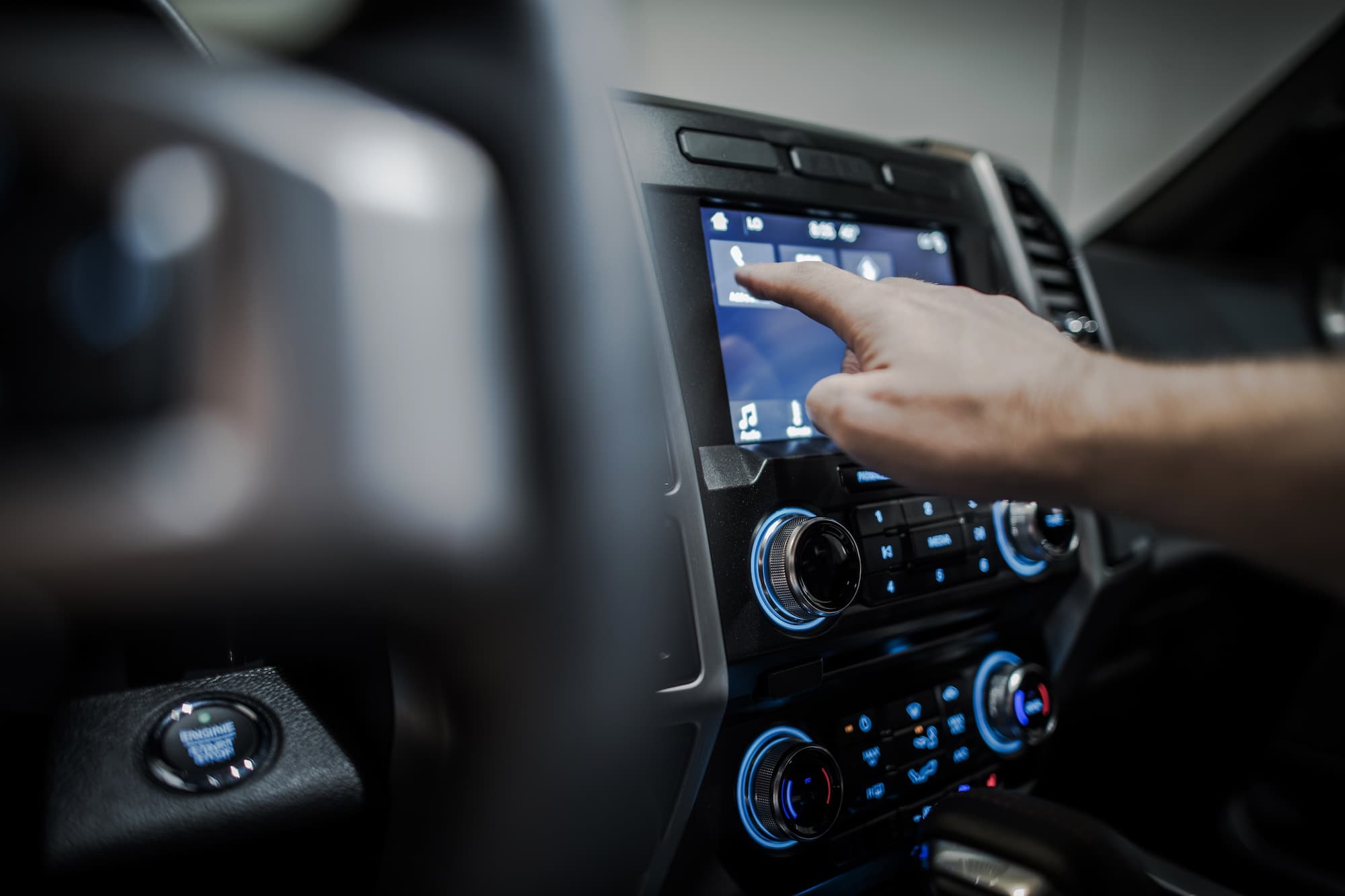 Réparation d&#8217;autoradio et écran tactile voiture à Brumath à côté de Mundolsheim Illkirch-Graffenstaden 2